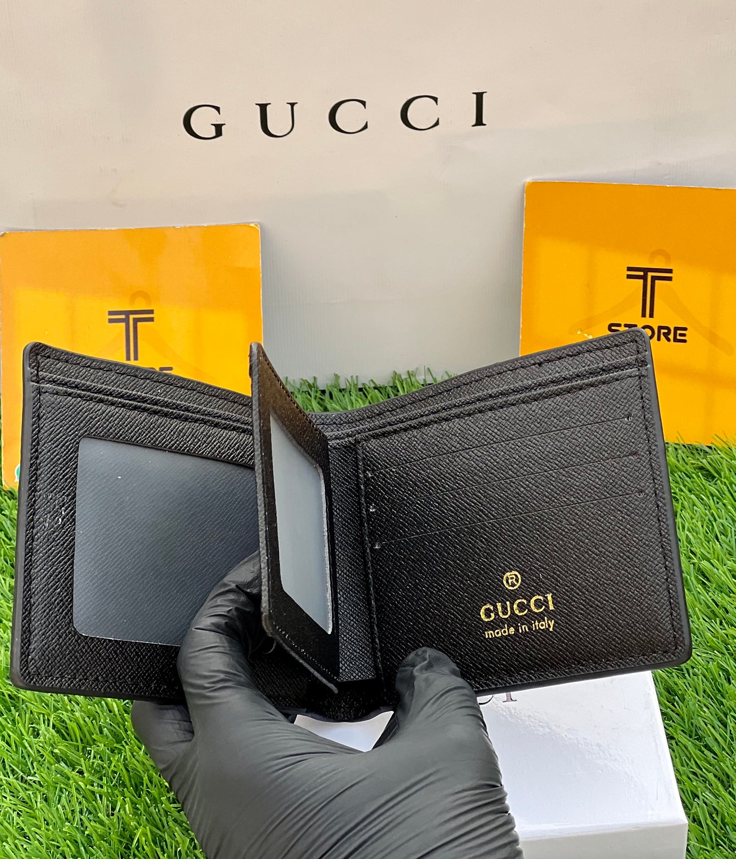 Gucci Bee Logo Black Plain Middle Flap Wallet