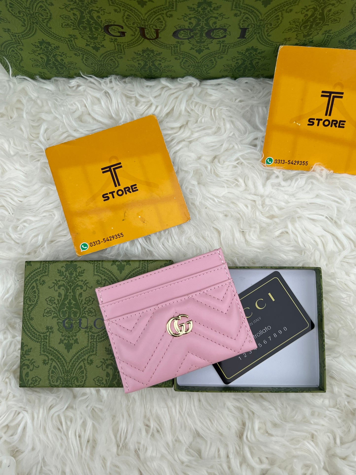 Gucci Pink Plain Logo Cardholder