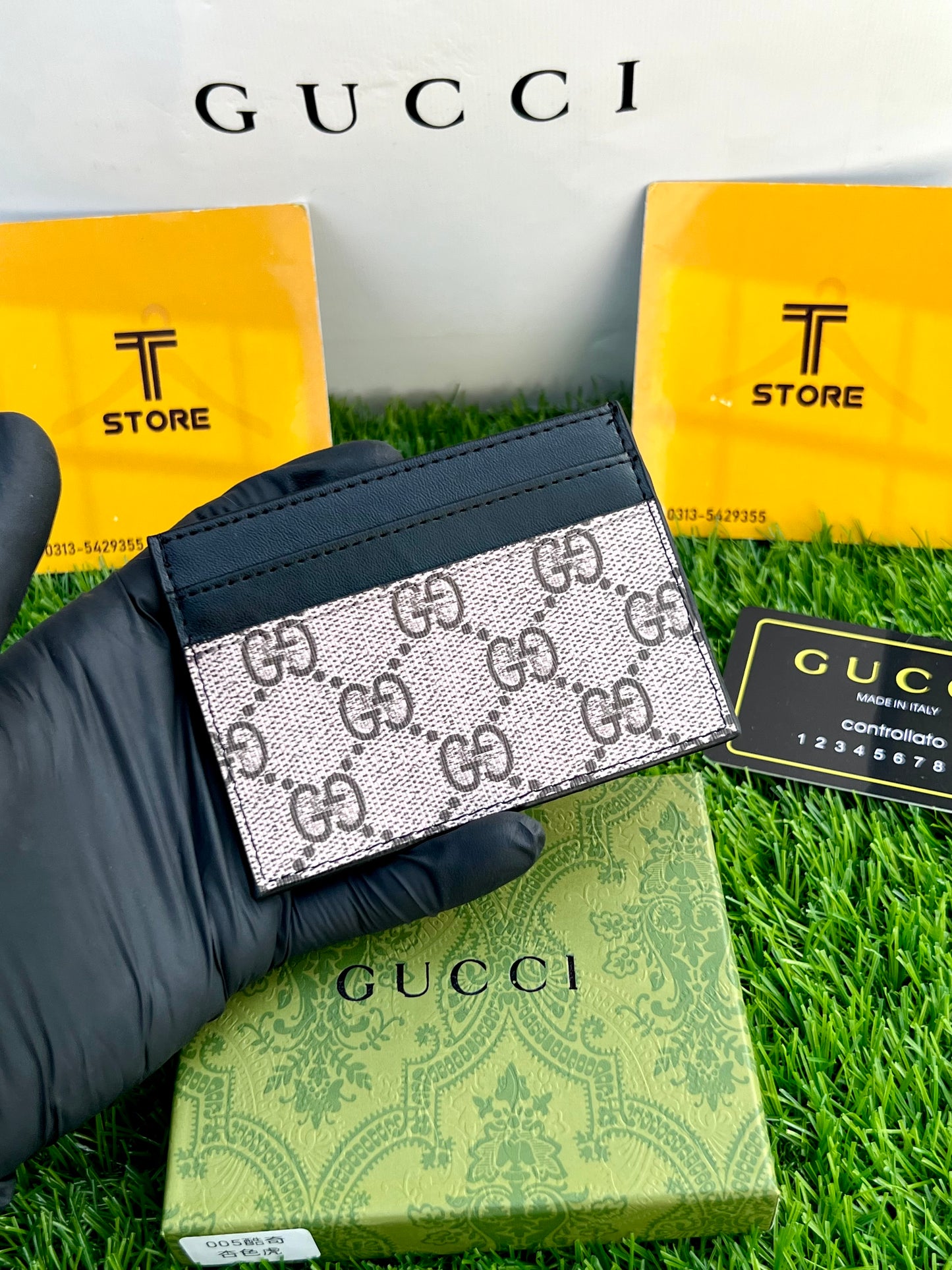 Gucci Lion Beige Cardholder