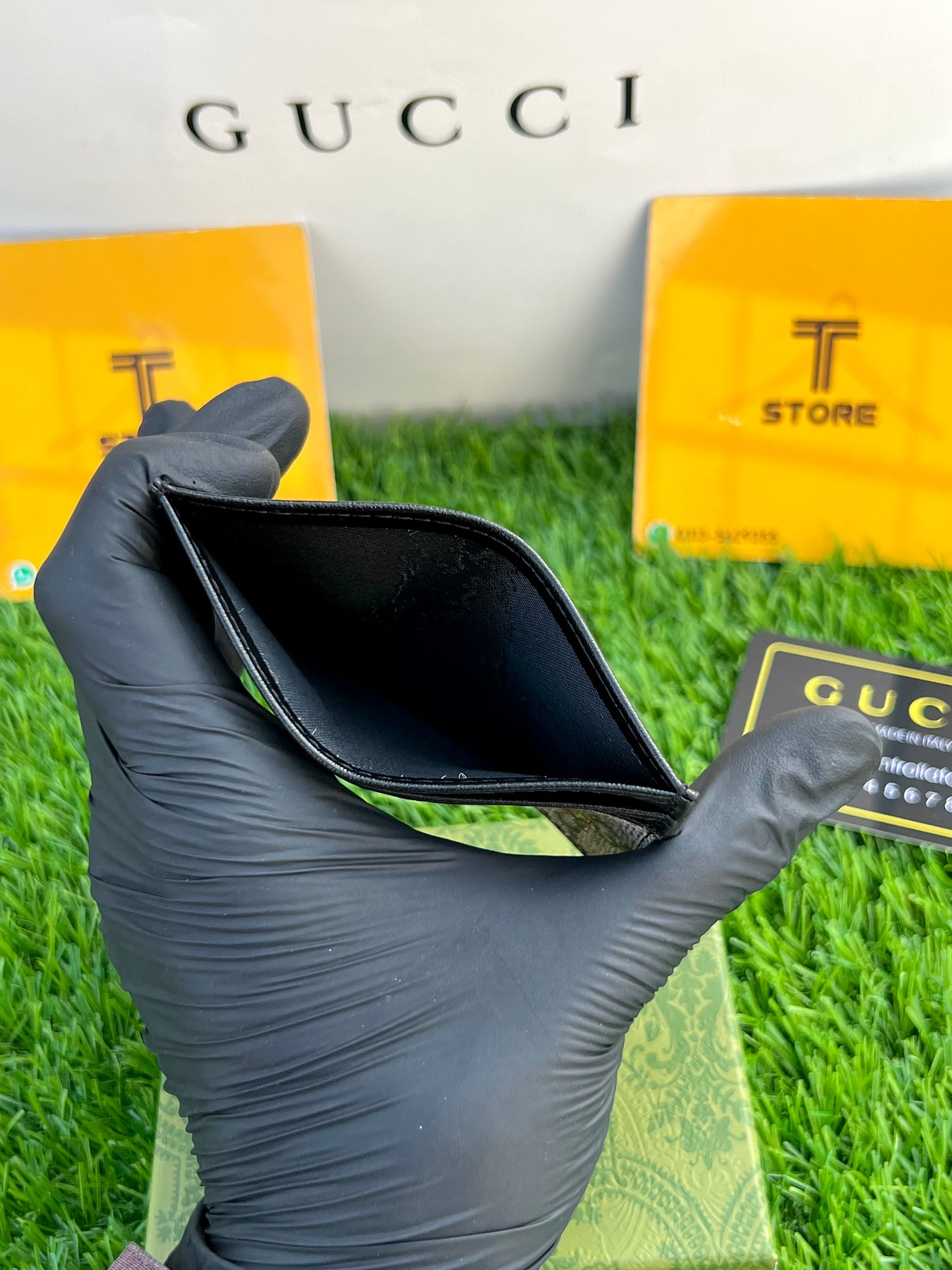 Gucci Lion Beige Cardholder