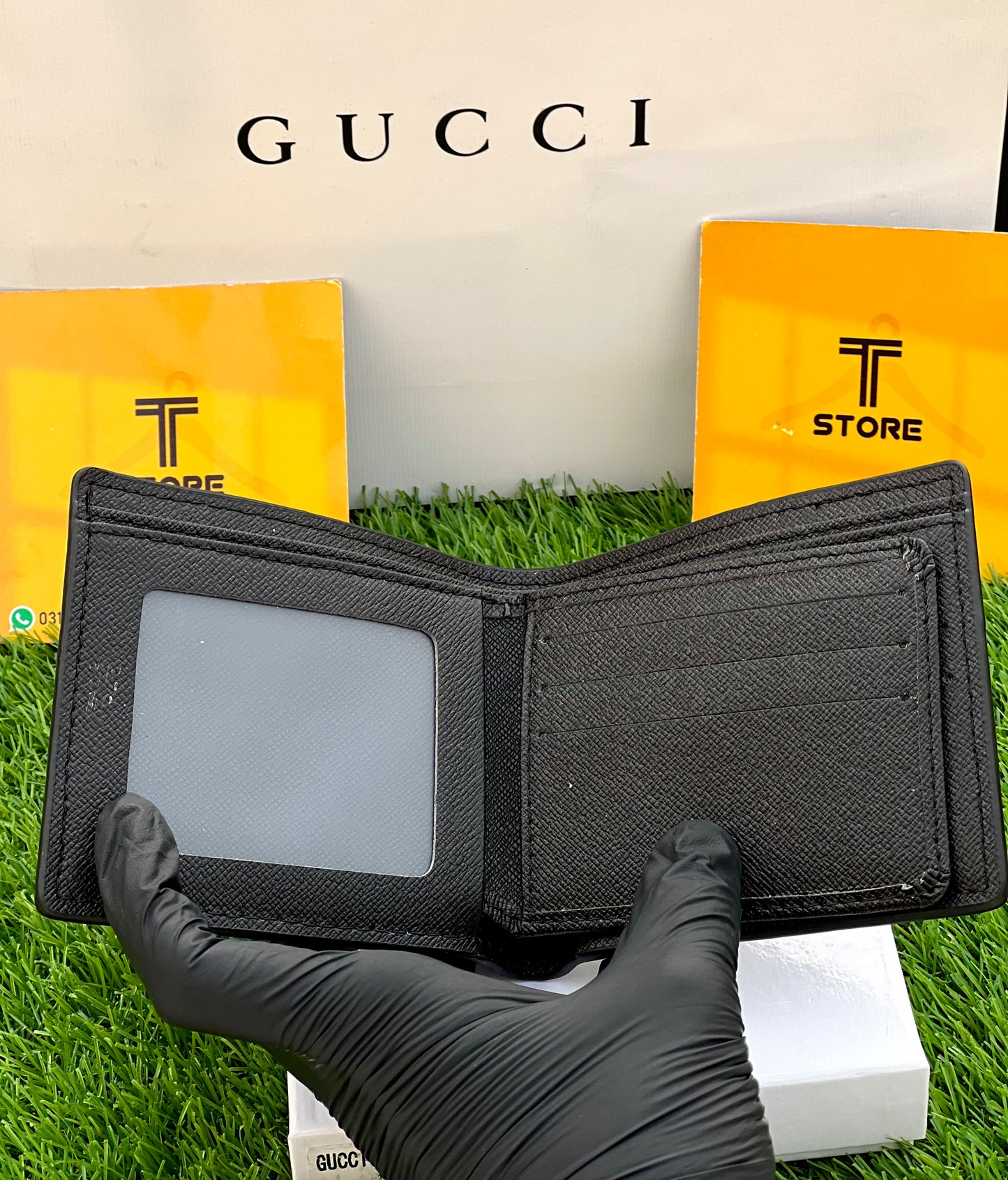 Gucci Bee Logo Black Plain Middle Flap Wallet
