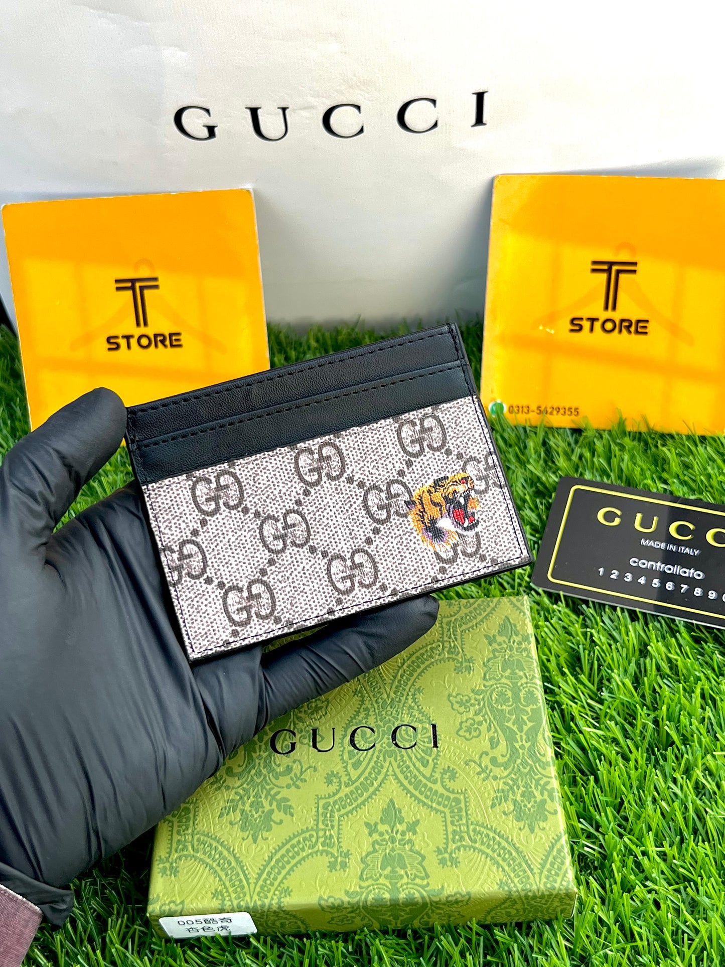 Gucci Lion Beige Cardholder