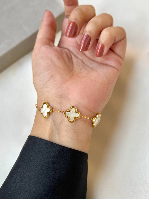 Van Cleef White Chain Bracelet
