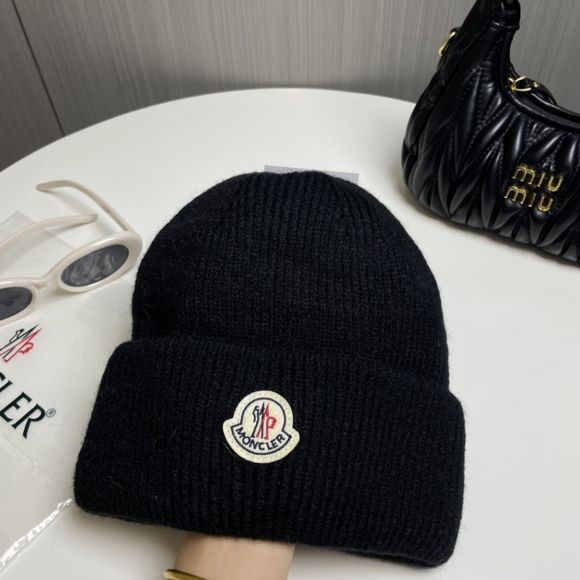 Moncler Plain Black Logo Woolen Beanie Cap