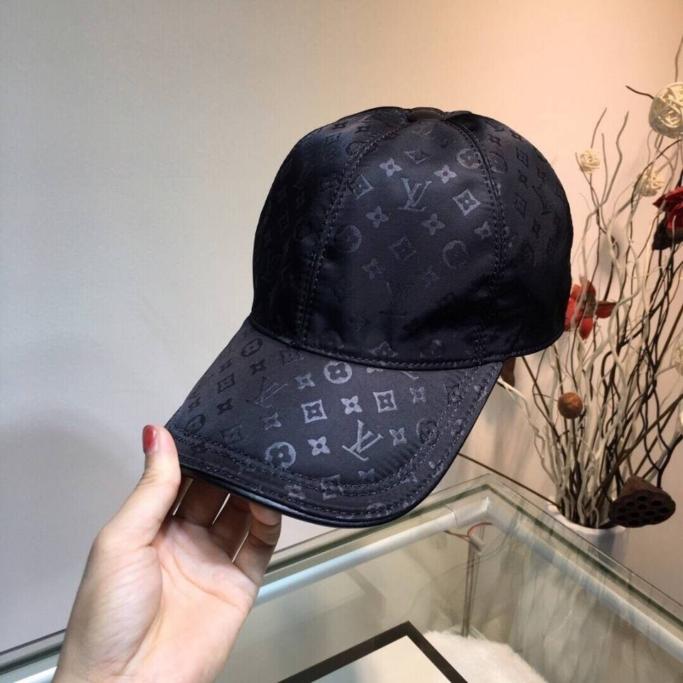 LV Small Logo Printed Plain Black Cap