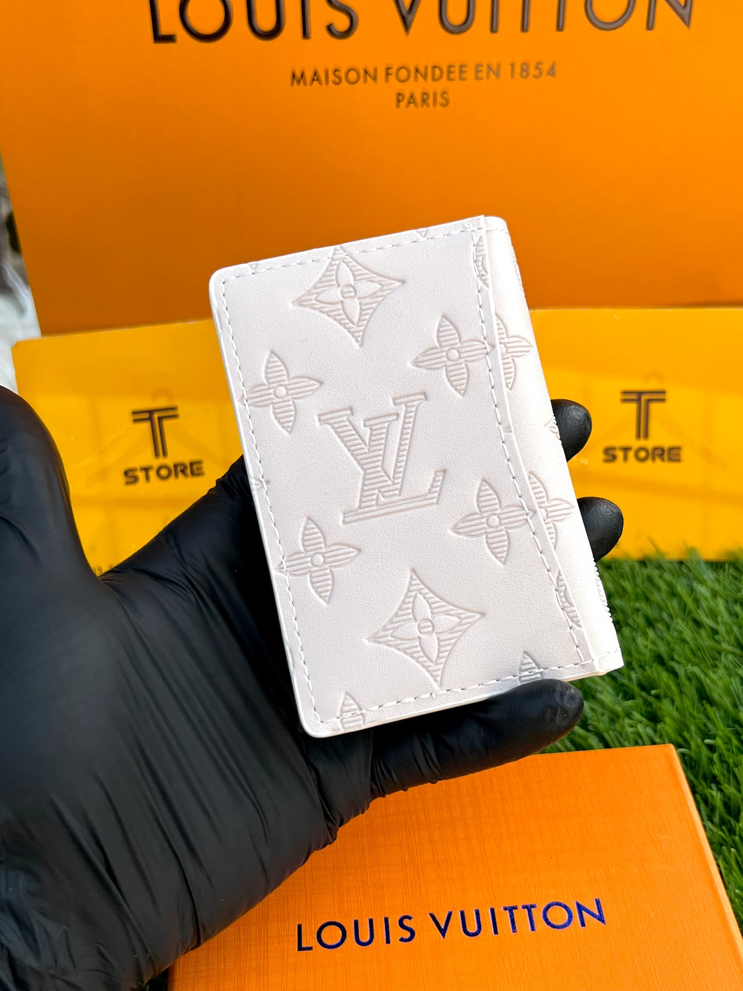 LV White Flower Embossed Pocket Organizer/Cardholder