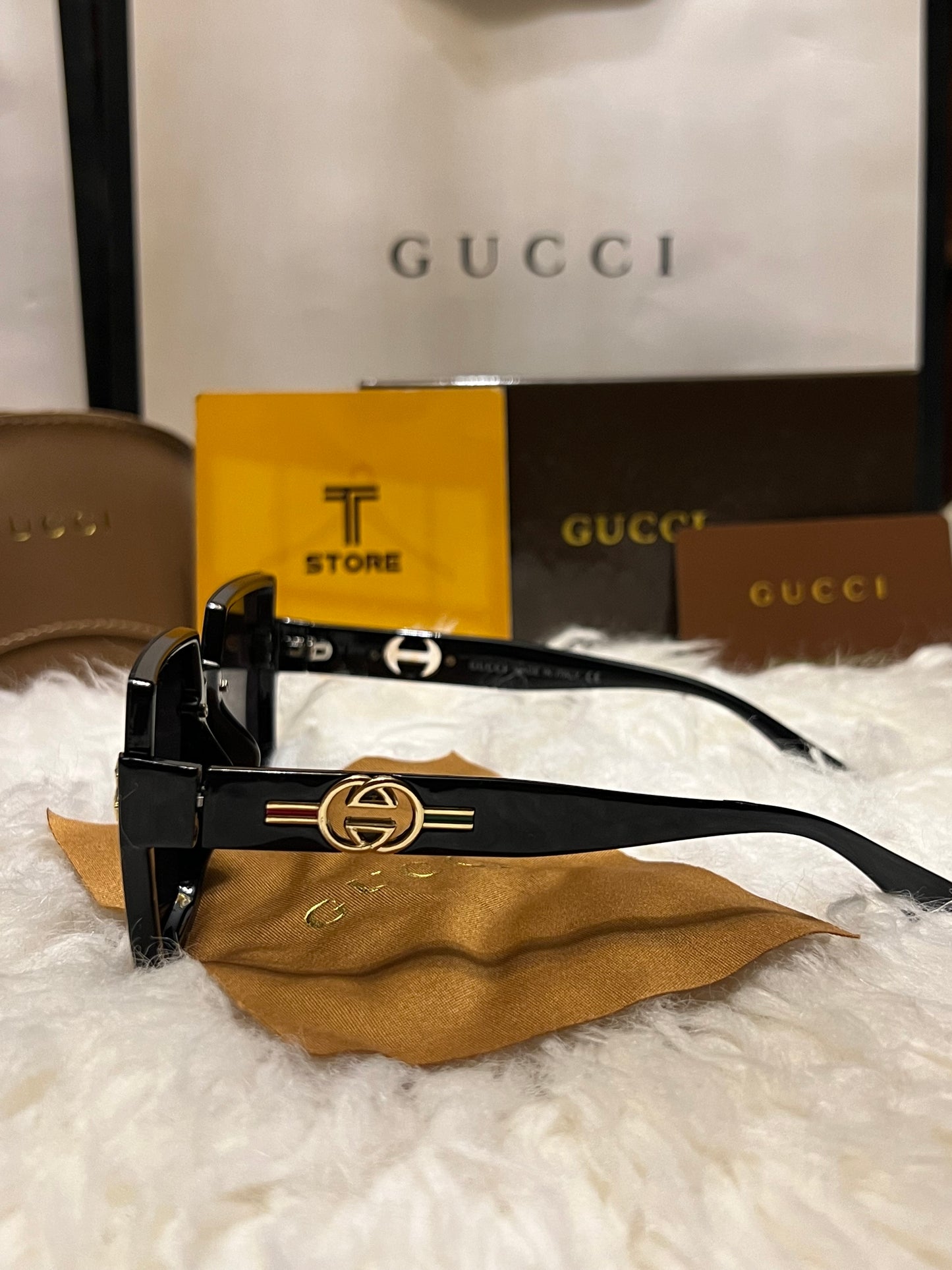 Gucci Logo Black Women Sunglasses