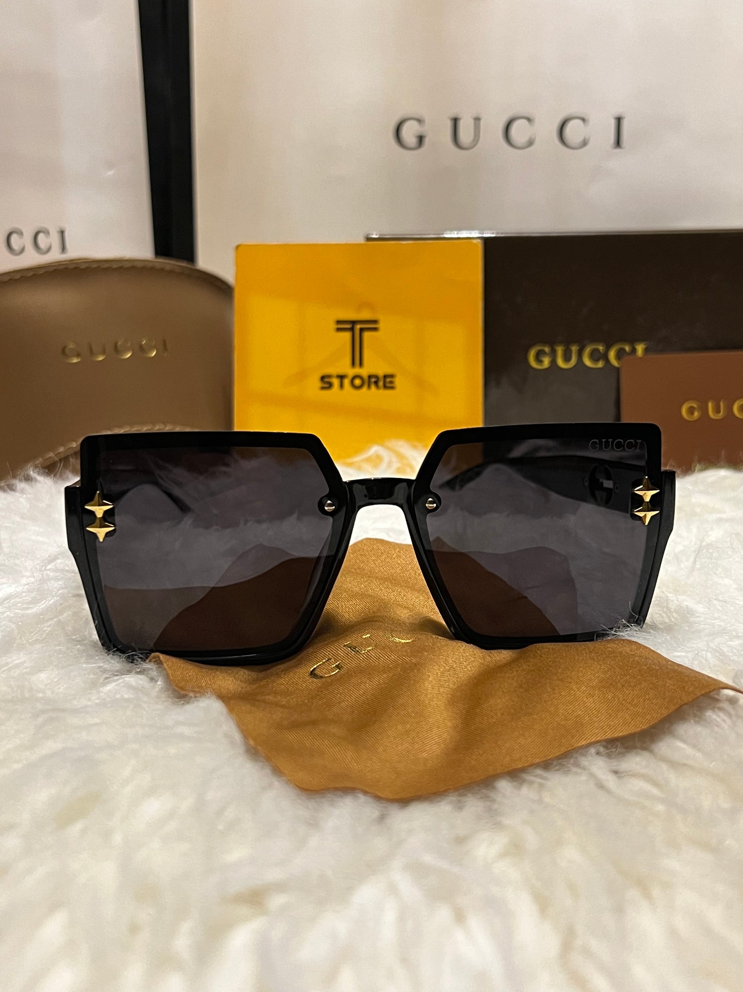 Gucci Logo Black Women Sunglasses