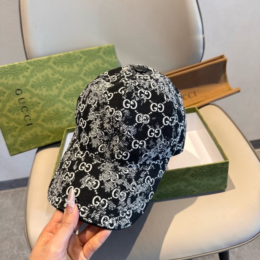 Gucci Black Shaded Cap