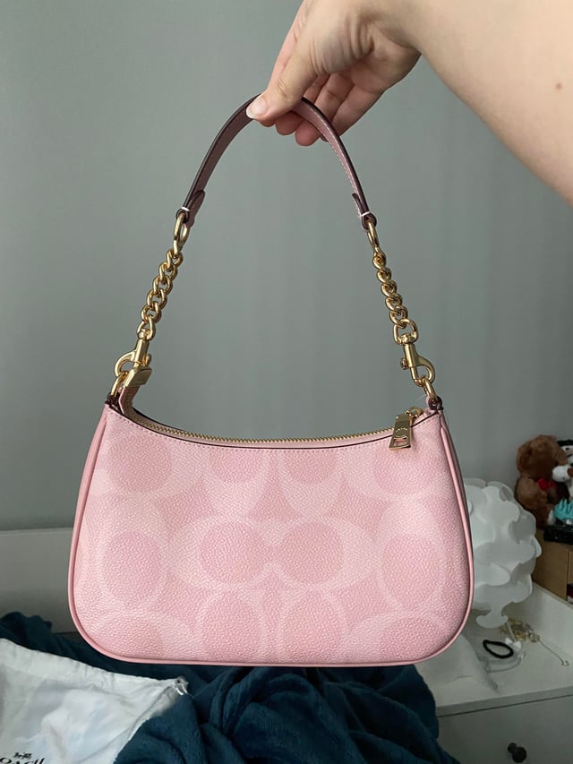 Coach Teri Shoulder Pink Bag For Women